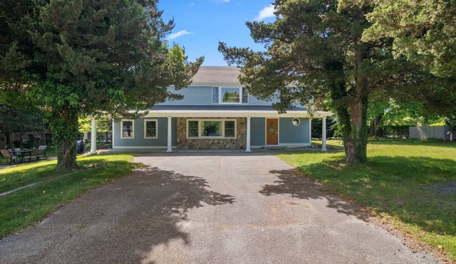 Mins to Nauset Beach & Walkable to Town!