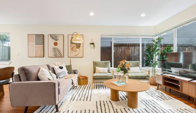 Mins to WorldCup/Desig. Parking/Walks to DT/AC/ADA