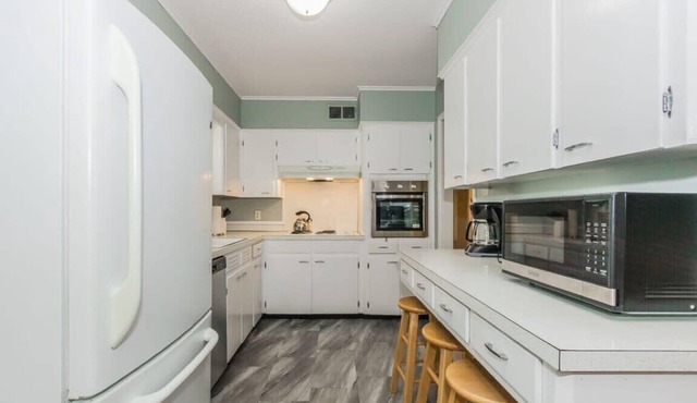 Mins to Zoo, Hospital & UA - Broadmoor Bungalow