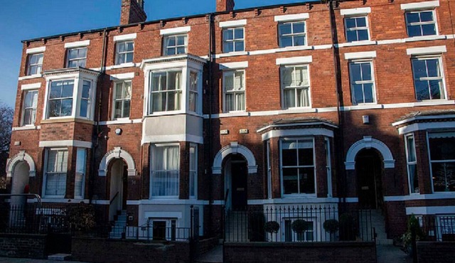 'Minster Bells' - 5 Bed City Centre Townhouse
