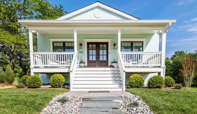 Mint Cottage at Little Washington - a modern, spacious retreat with a view