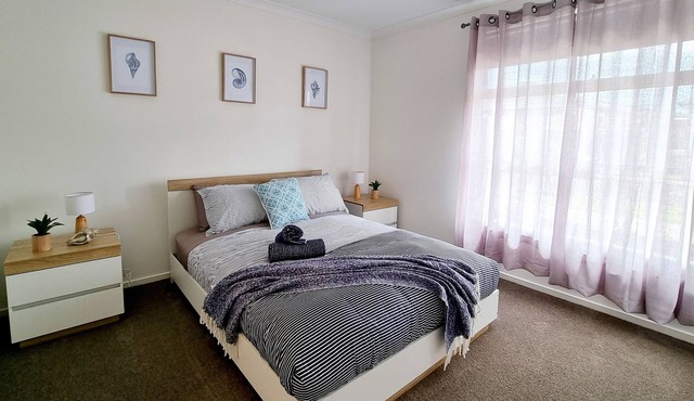 Minta Estate 4 bedroom Berwick home, no sharing