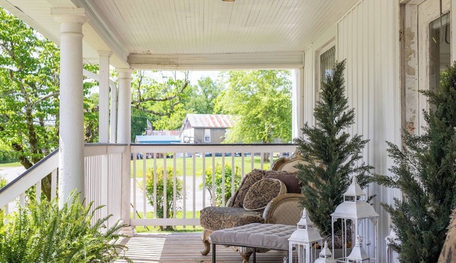 Minutes away from Tennessee Parks! Cozy family stay in White County, TN