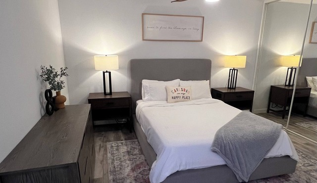 Minutes from Carlsbad Downtown and Beach