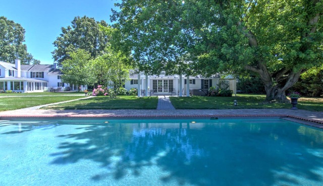 Minutes from Downtown St. Michael's | Game Room | Pool | Hot Tub | Pickle Ball C