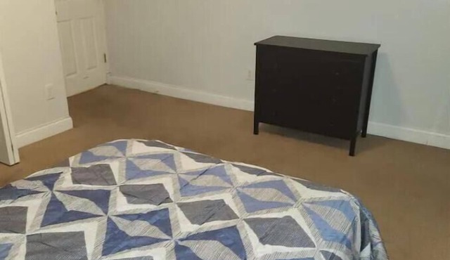 Minutes from downtown, the fairgrounds and the Speedway! Great Neighborhood!