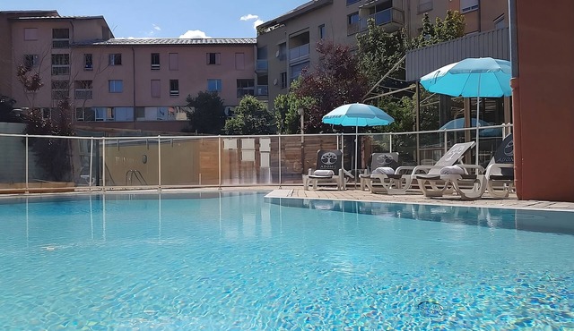 Minutes from Lauzon Ski Lift, Stay in a Pet-Friendly Hotel with On-Site Parking!