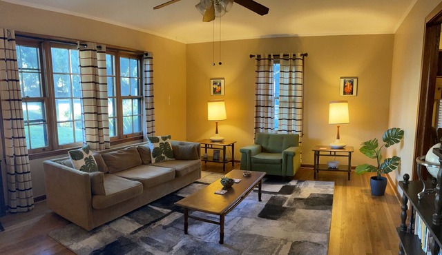 Minutes from Marietta Square, Suntrust Park, a quick drive to Atlanta city life.