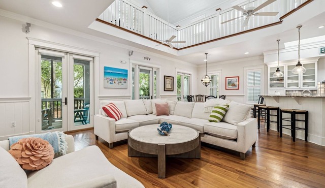 Minutes from Seaside, the Beach Club and Restaurants!