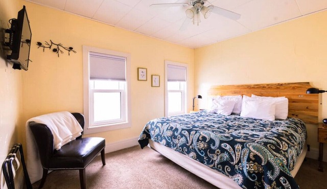 Minutes from skiing and hiking