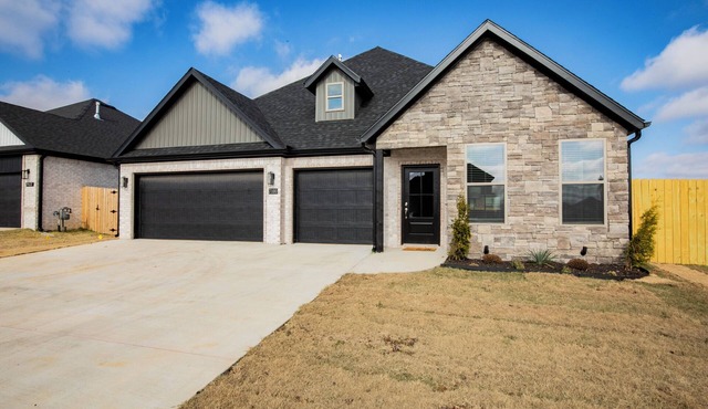 Minutes from the airport, beautiful new Bentonville home!