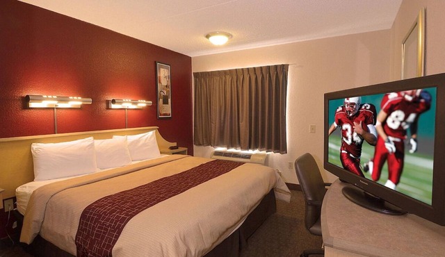 Minutes from The Alamo | Budget-friendly Stay | Pets are Allowed