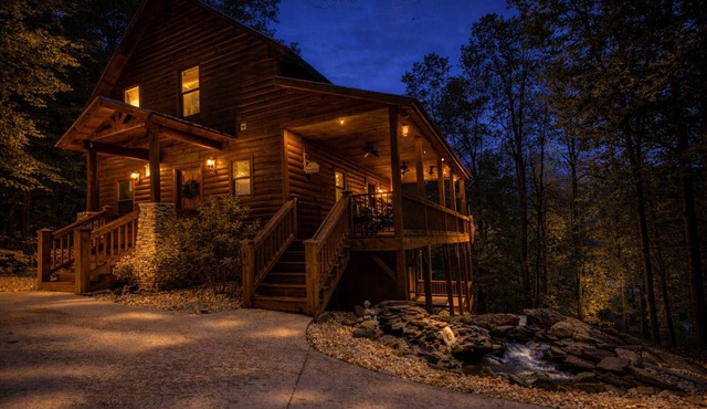 Minutes to Helen! Firepit, Relaxation & More