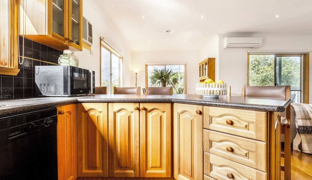 Minutes To Hot Springs-Relax, Rejuvenate & Unwind