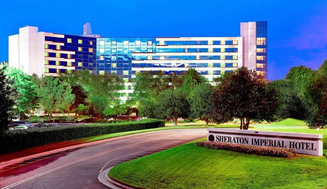 Minutes to Research Triangle + Free Shuttle & Pool