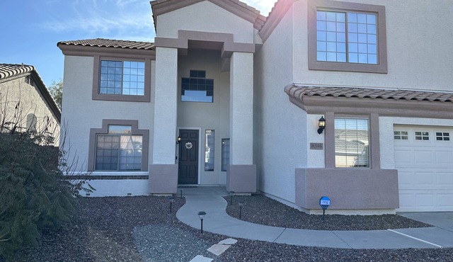 Minutes to spring training, and large comfortable 5 bedroom home.