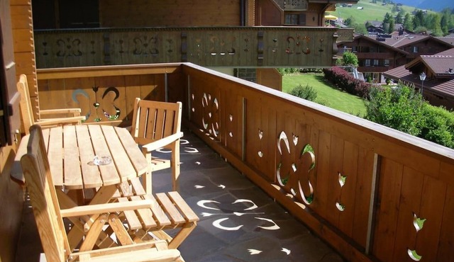 Minutes Walk from Gstaad Center - Great Apartment