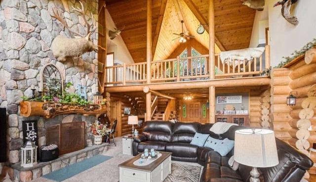 Mio Caribou and Elk Ridge Lodges