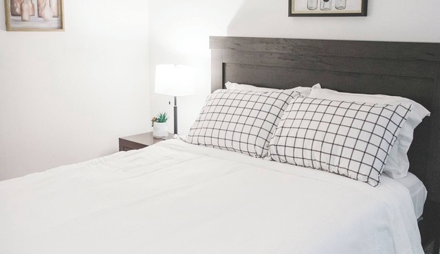 Mira Mesa Private Suite with Private Bath & Entry #2