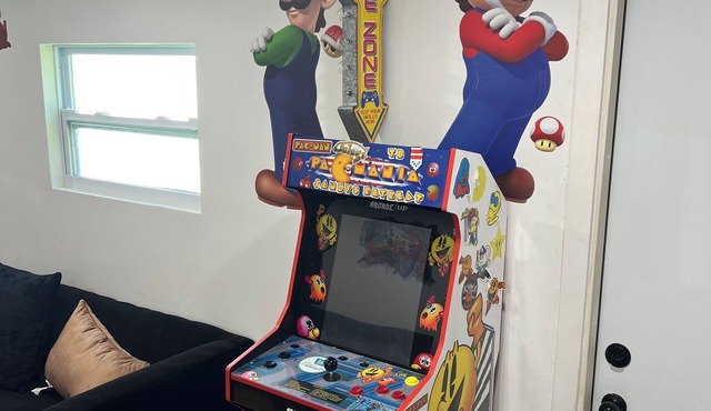 Miramar Game Room Home Arcade · King Bed 15 Min to Beach
