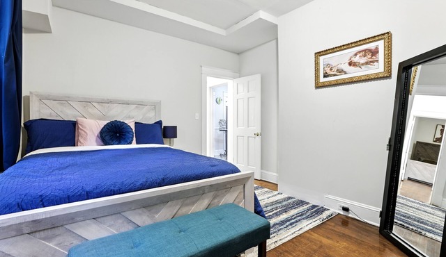 Miranda's is one of the coziest 2-bedroom gems you will experience. Welcome