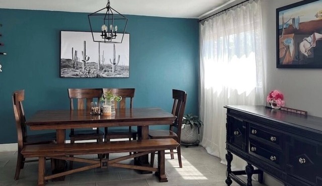 MIREY Casa de la Vista: Family-Friendly Home & Inviting Outdoors