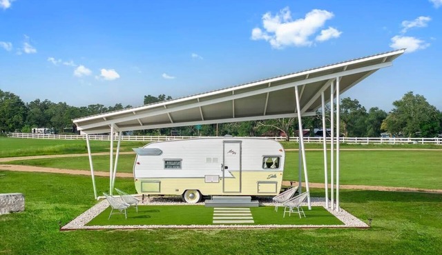 Miss Abby | Glamping | Pool | Outdoor Fireplace