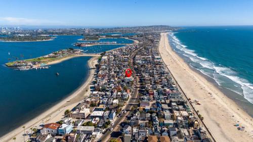 Mission Beach Marvel