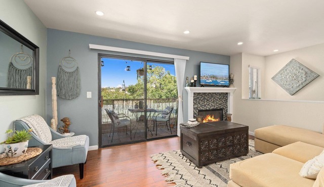 Mission Hills Dream | BBQ, Patios, AC, Parking