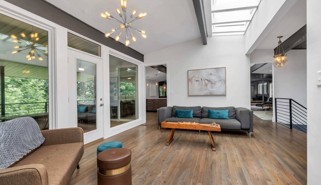 ♥ Mission Ridge Midcentury - Family Friendly - Valley Views - High Speed Wifi