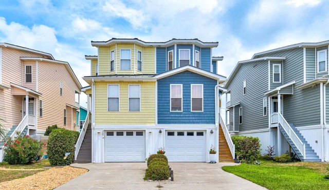 🌊Mission SEA Accomplished🌊 Ocean Views, Private Grill, Steps 2 Beach