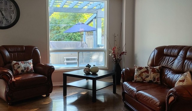 Mississauga Det 3 BR for Relocation/Longer Vacay