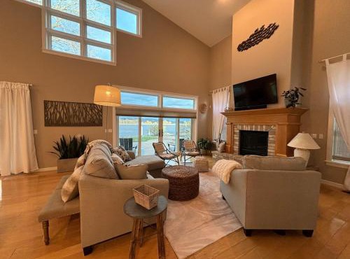 Mississippi waterfront getaway-Dogs Welcome!