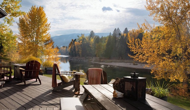 Missoula Bitterroot River Retreat - 3 bedrooms/3 baths sleeps 8