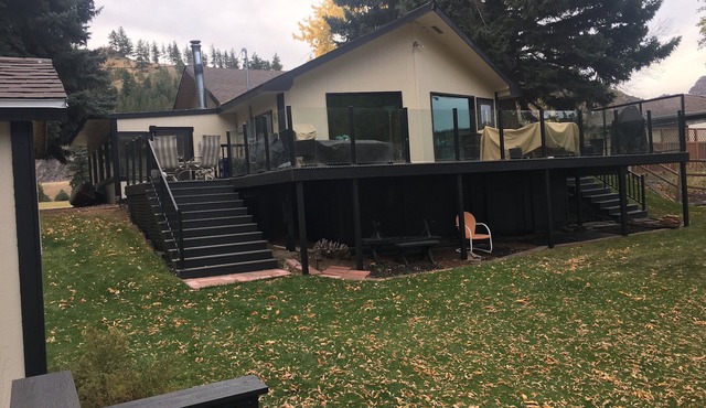 MISSOURI RIVERFRONT CABIN