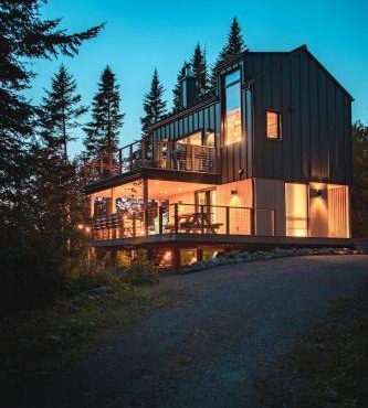 Mist - Modern Micro Chalet Near Quebec City