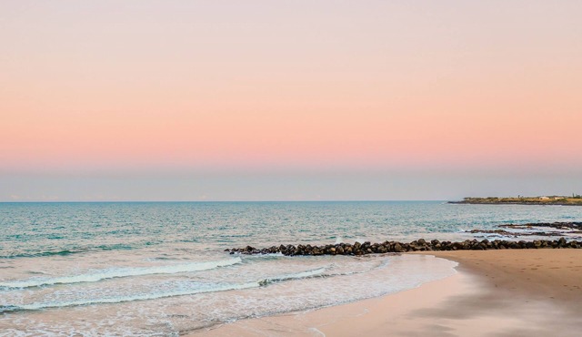 Mist Suite - beachfront property!