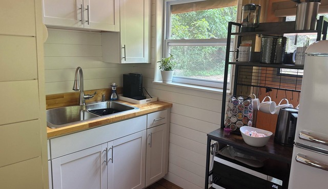 Mistletoe, Luxurious Lake Front Glamping Tent on Lake Hickory
