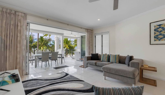 Mistral on Island Views Pool Paradise on the Beach