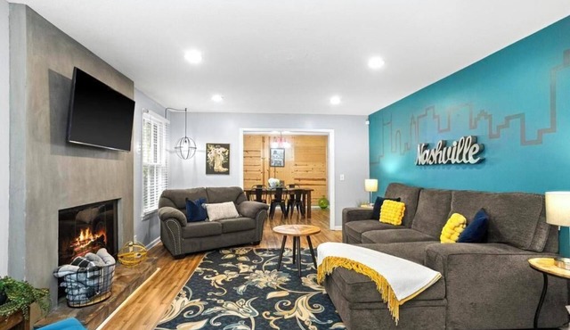 Misty Court Hideaway Cozy + Private Retreat