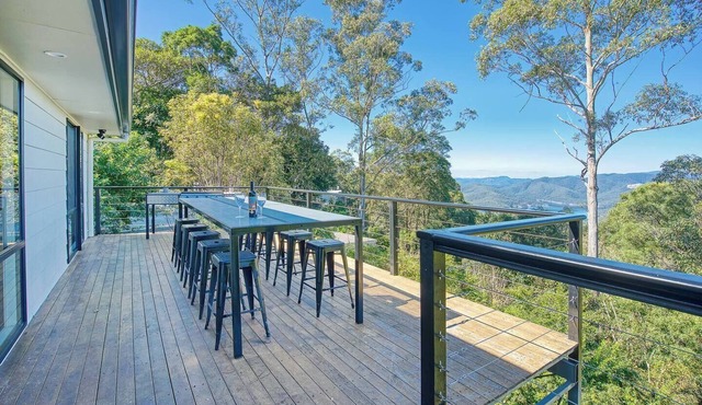 Misty Mountain View A Tree lined Tropical Oasis