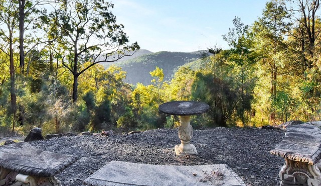 Misty Mountain Hideaway at Murrays Run ultra private rural escape with stunning views
