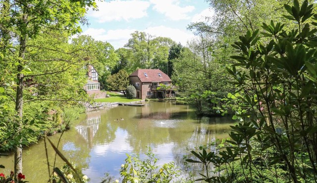 Miswells Cottages - Lake View