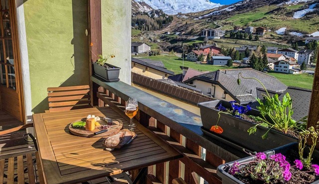 mit Blick in die Berge by Interhome