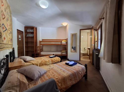Mitja Pensió Hostal Pastuira Vallter 10