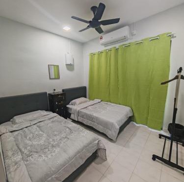 MixxHome Seremban 2, Two Single Beds, Share Bathroom