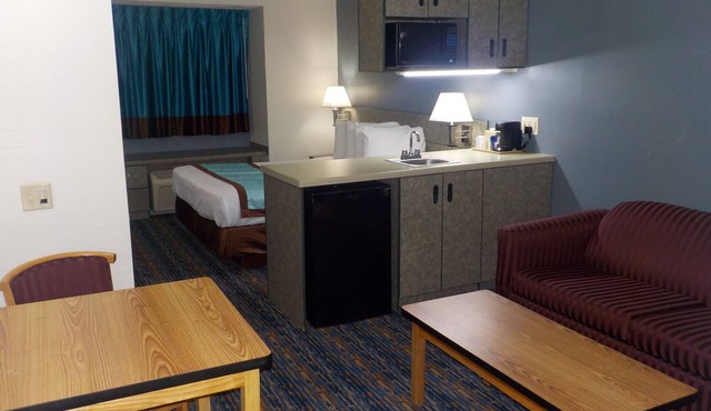 MJ Inn and Suites