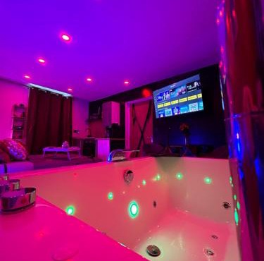MJ Lust Room, centre var proche Verdon, cotignac, ambiance romantique