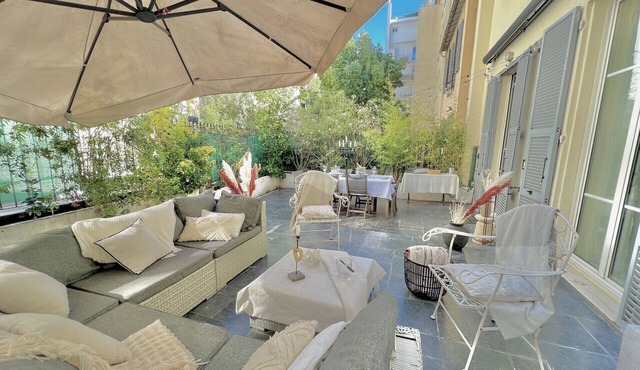 MJ-SELECT - OFFENBACH 105 m2 hyper centre ,Terrace, parking, 5 min from the sea.