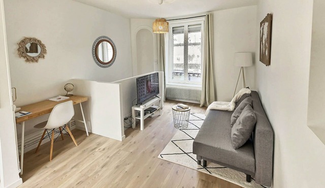 MLA Homes - Cozy Foller